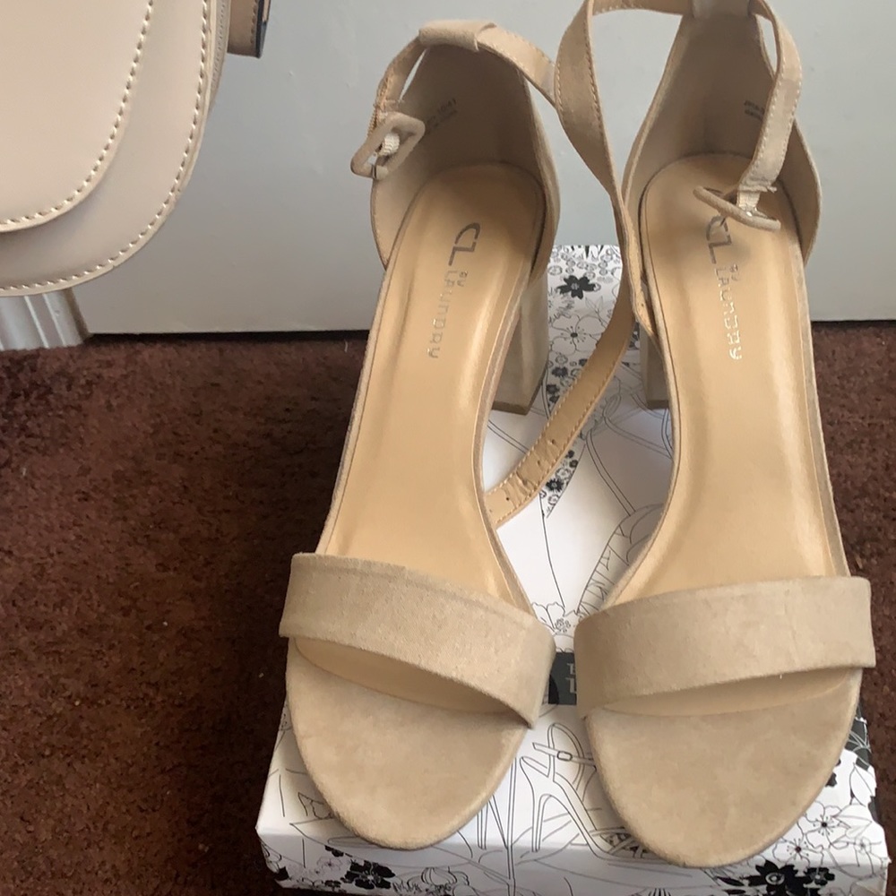 Heels - Picture 3 of 5